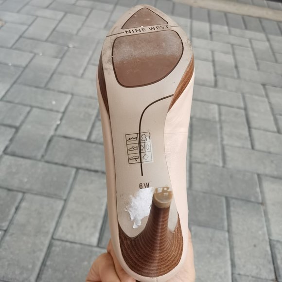 Nine West Heels - Picture 7 of 8